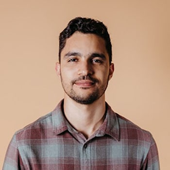 home-8-testimonial-2